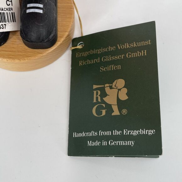 Richard Glaesser Wooden Fireman Nutcracker Water Witch 2 Hose Co Seiffen Germany - Picture 14 of 16